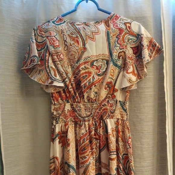 Elegant Paisley Print Dress - Picture 10 of 11